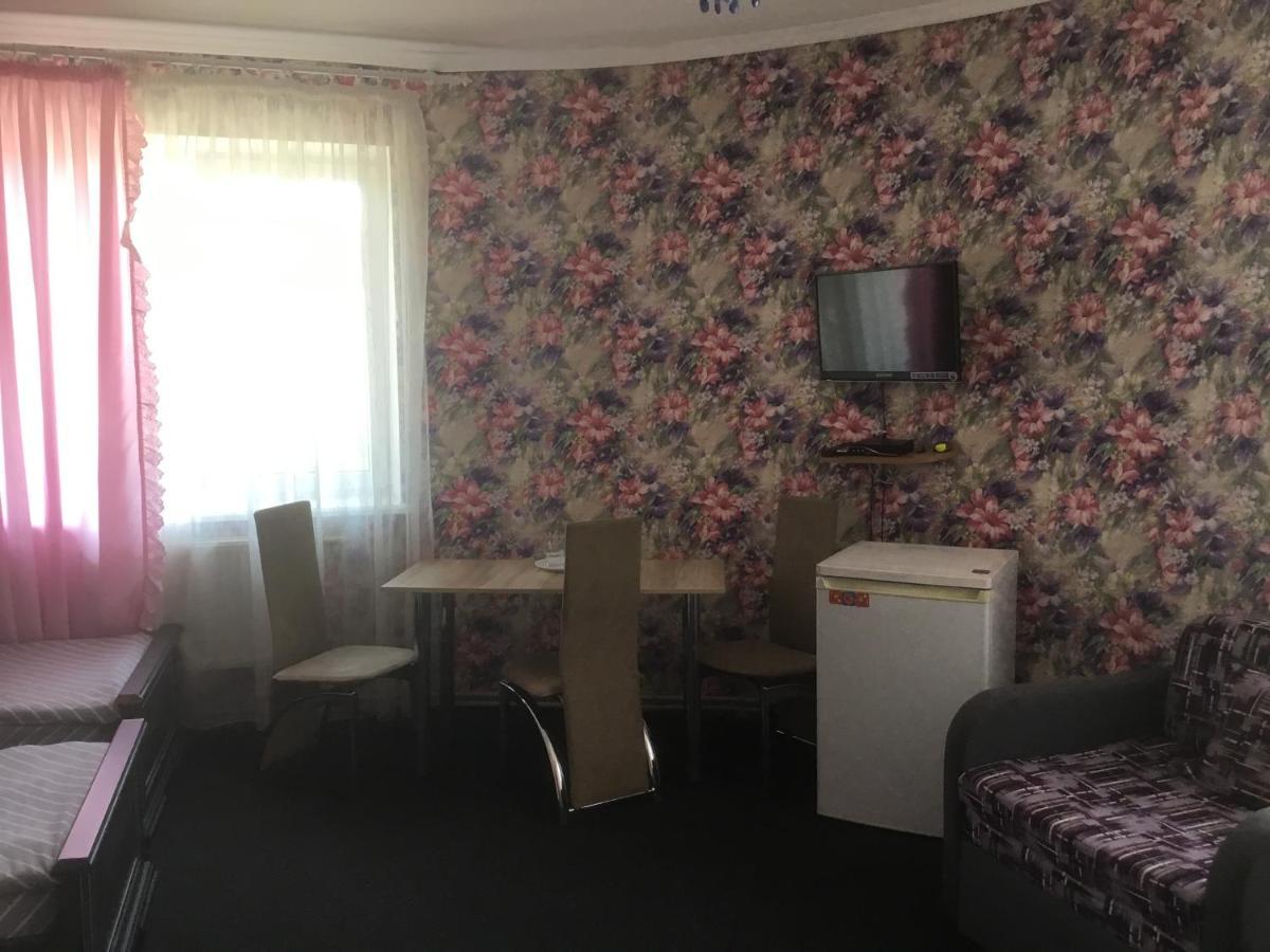Inn Alibi Khorodelets Екстериор снимка