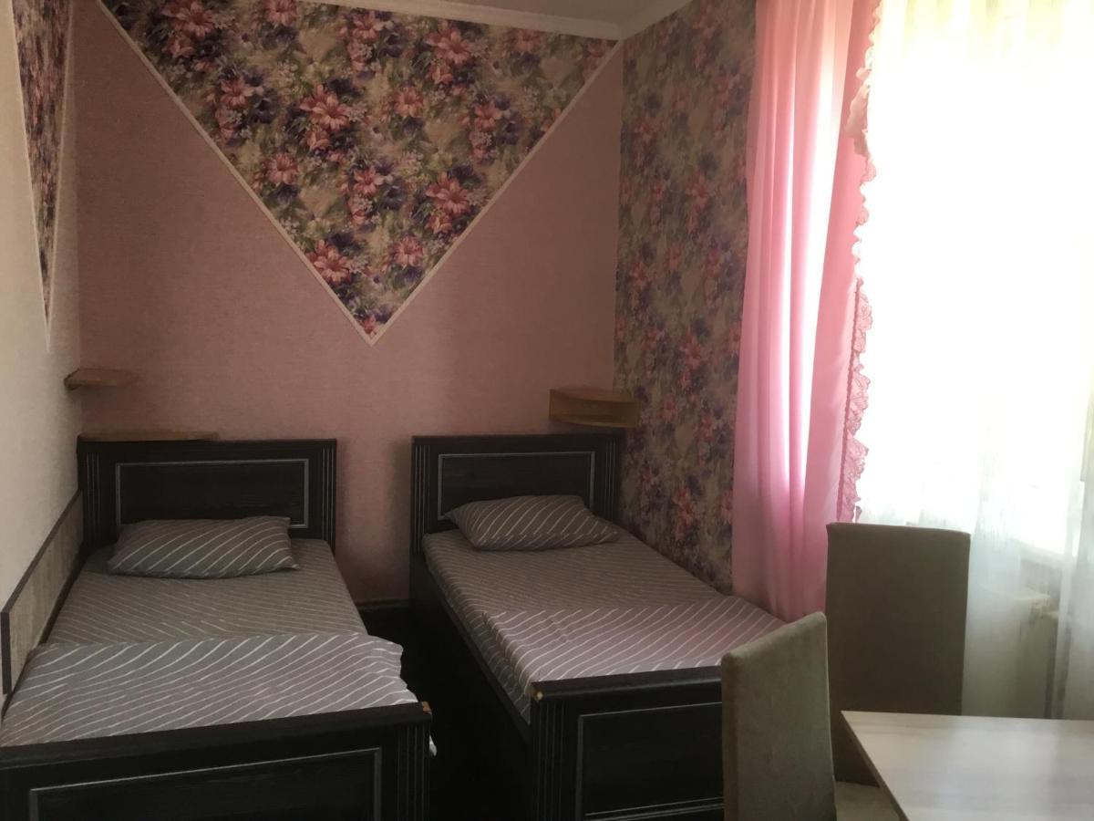 Inn Alibi Khorodelets Екстериор снимка